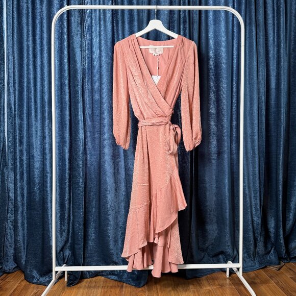 NWT Gal Meets Glam Collection Jennifer Shimmer Satin Wrap Dress Size 2